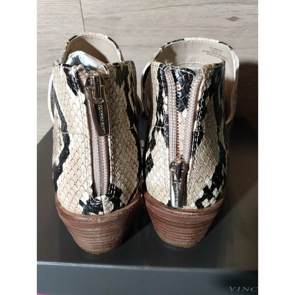 vince camuto Women Abrinna Shortbread Desert Python Zip Bootie Size‎ 7M - Picture 2 of 8